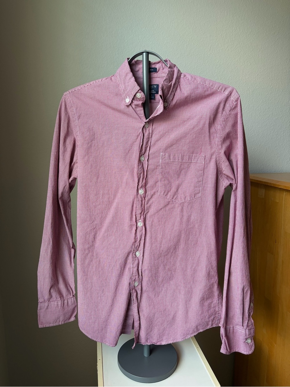 J. Crew Men's Long-Sleeve Button-Down Shirt in Dusty Pink
